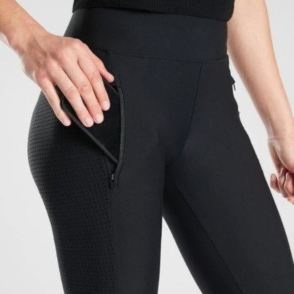 Athleta Stellar Crop Pants size XS Black - Picture 3 of 4